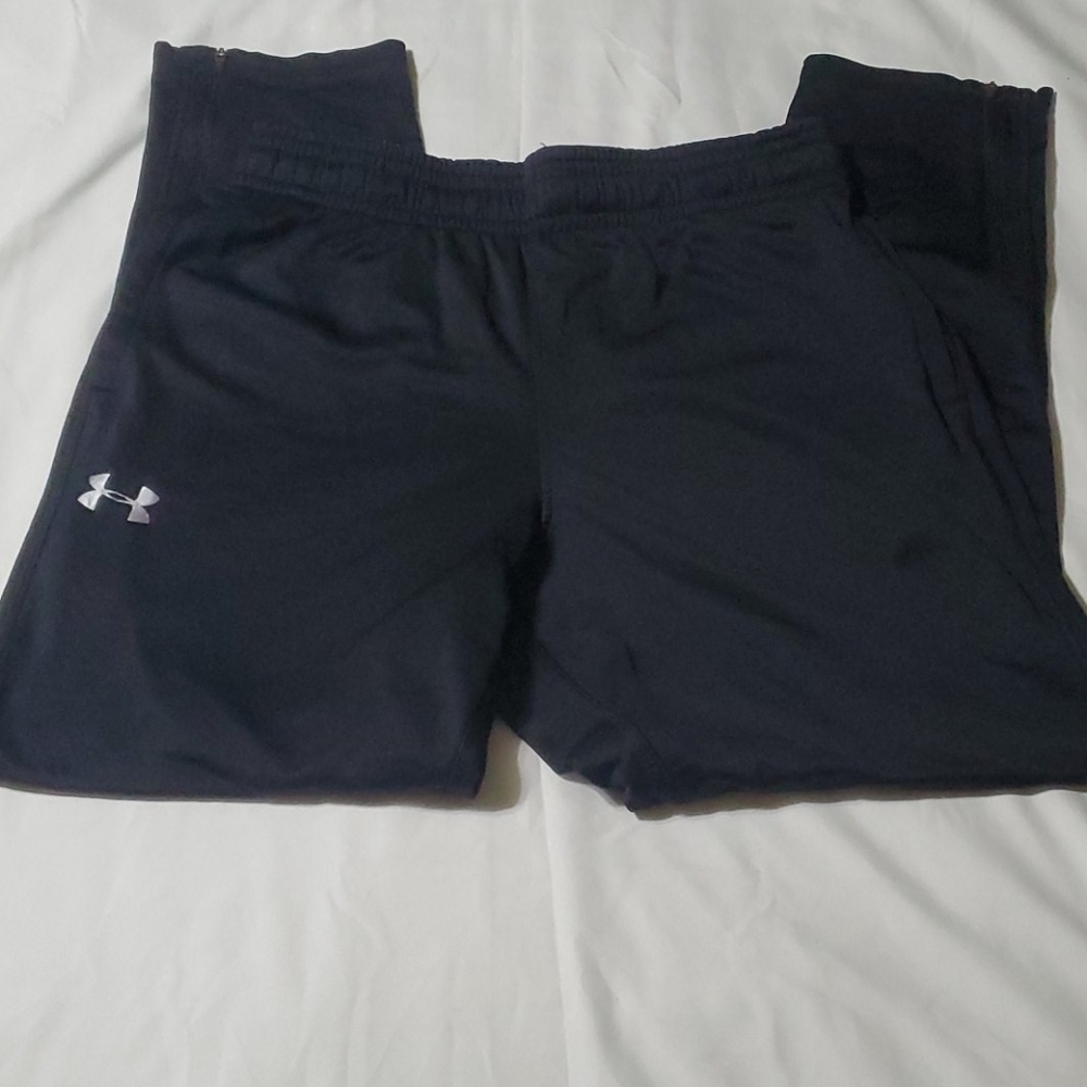 Under Armour cold gear sweats size large.